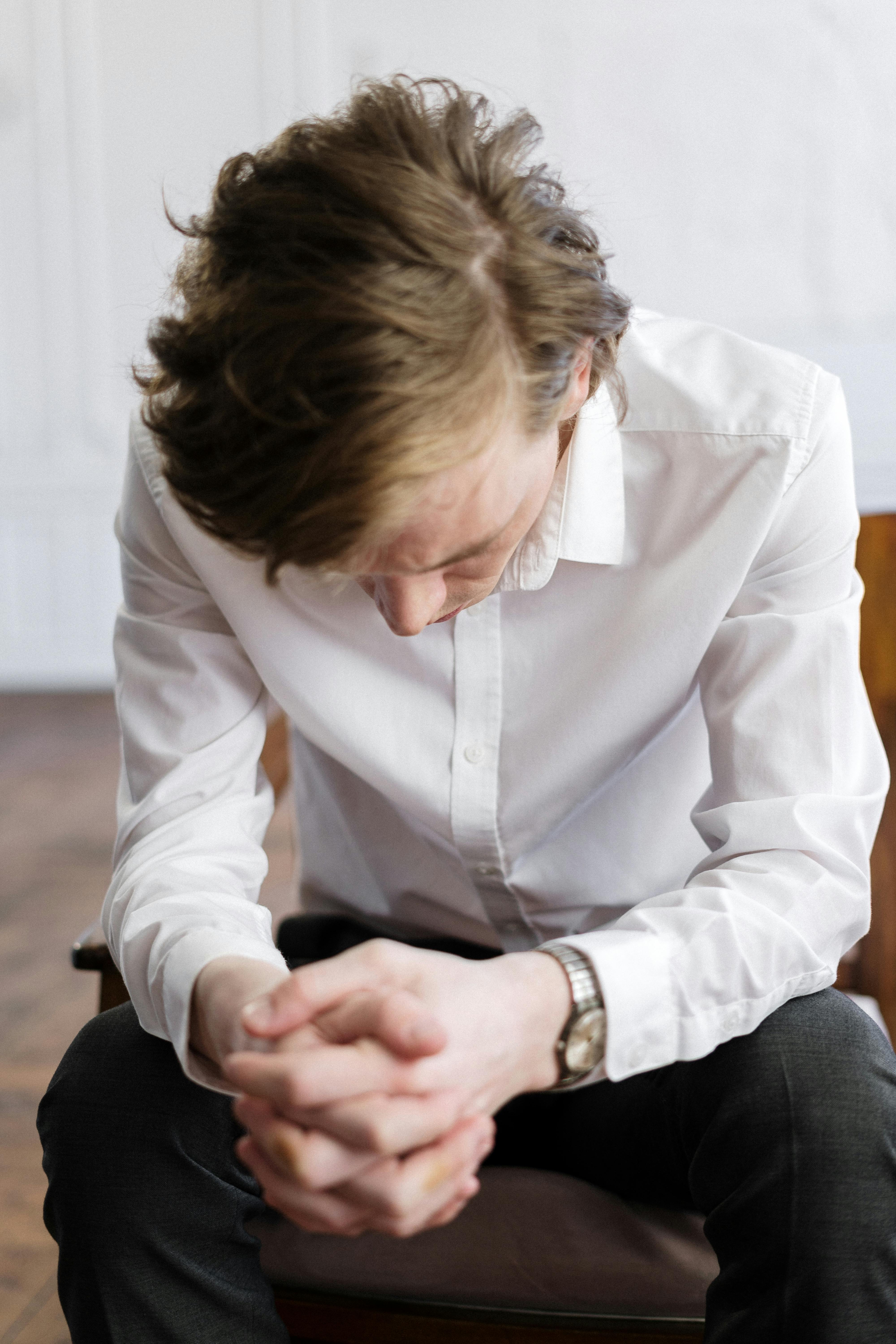 Hypnotherapy for overthinking and mental clarity